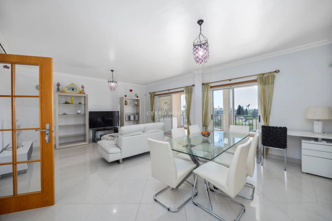 Apartamento T4 para Venda em Guia Foto 4