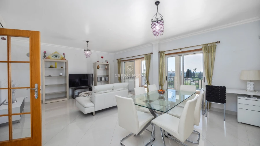 Apartamento T4 para Venda em Guia
