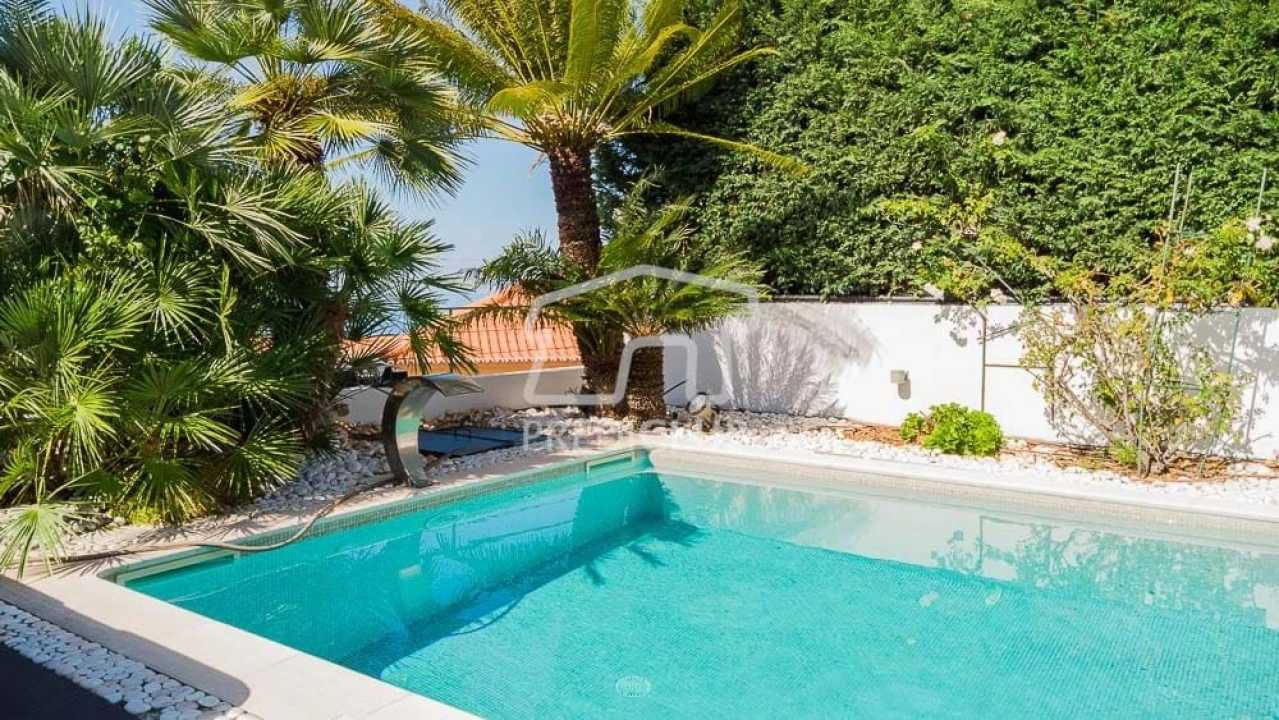 Moradia T5 para Venda em São Martinho Foto 2