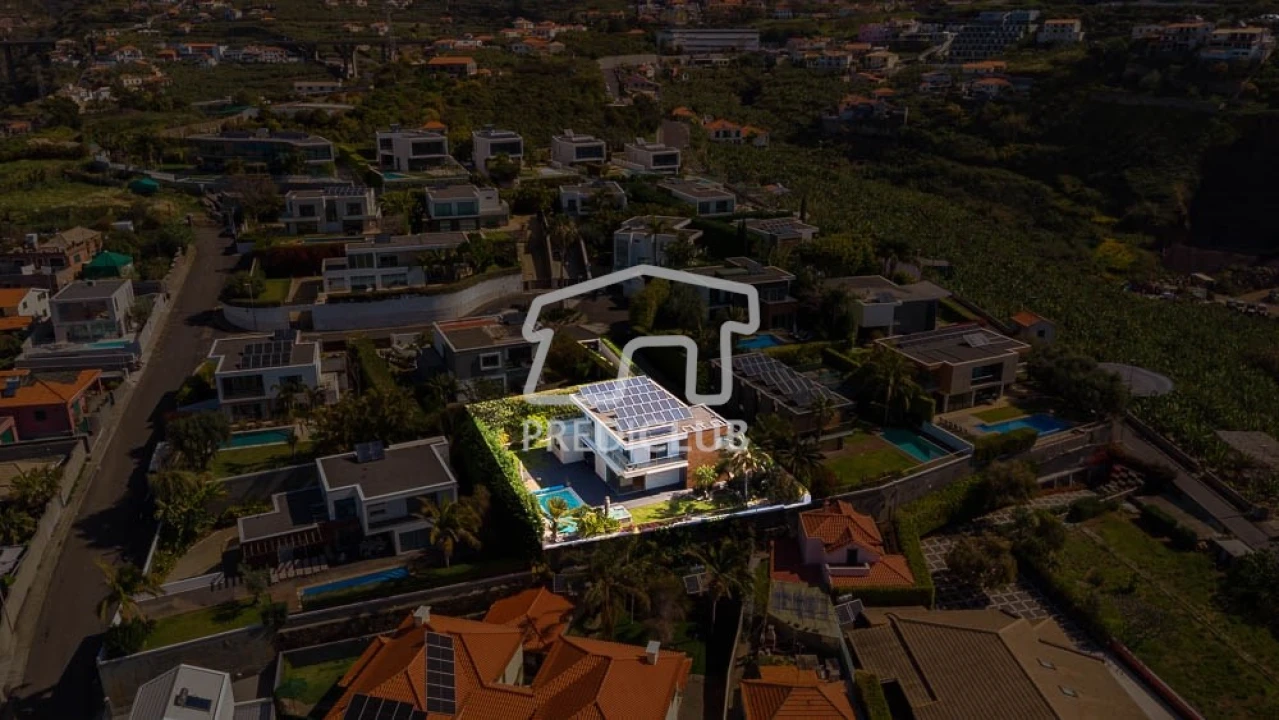 Moradia T5 para Venda em São Martinho Foto 6