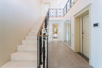 Moradia T5 para Venda em São Martinho