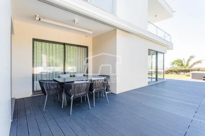 Moradia T5 para Venda em São Martinho