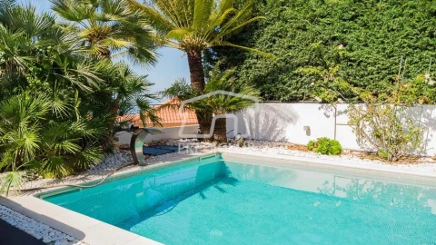 Moradia T5 para Venda em São Martinho