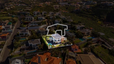 Moradia T5 para Venda em São Martinho