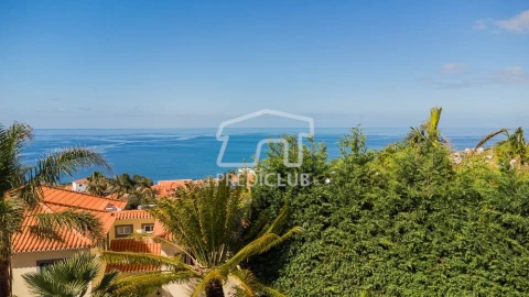 Moradia T5 para Venda em São Martinho