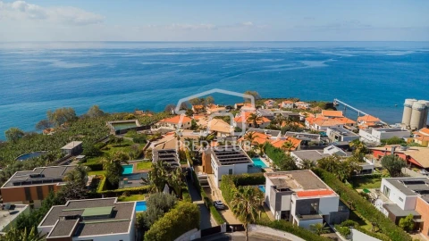 Moradia T5 para Venda em São Martinho