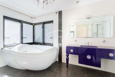 Moradia T5 para Venda em São Martinho