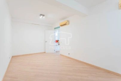 Moradia T5 para Venda em São Martinho