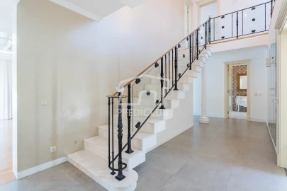 Moradia T5 para Venda em São Martinho