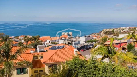 Moradia T5 para Venda em São Martinho