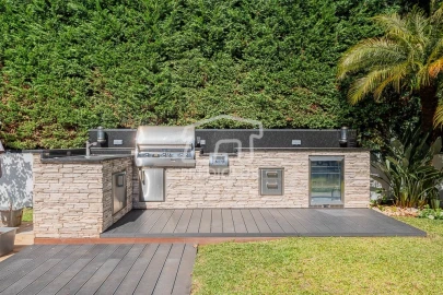 Moradia T5 para Venda em São Martinho