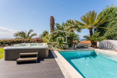 Moradia T5 para Venda em São Martinho