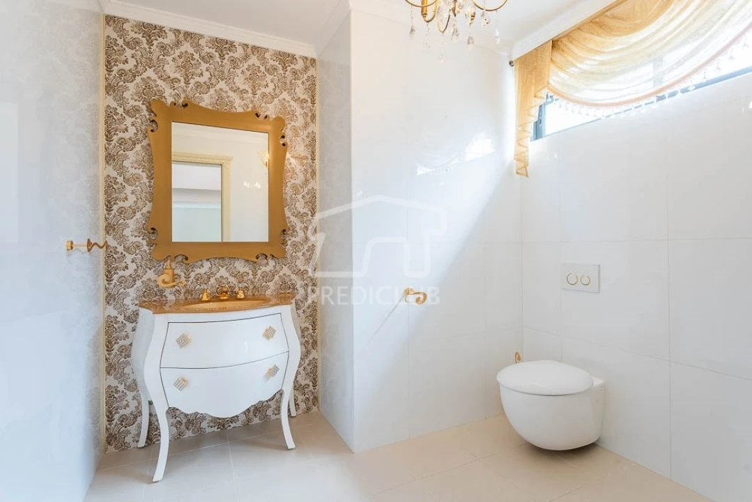 Moradia T5 para Venda em São Martinho Foto 54