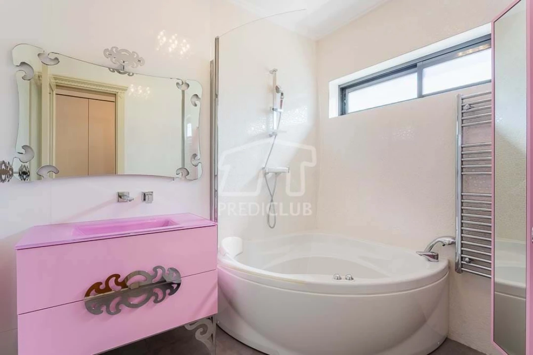 Moradia T5 para Venda em São Martinho Foto 26