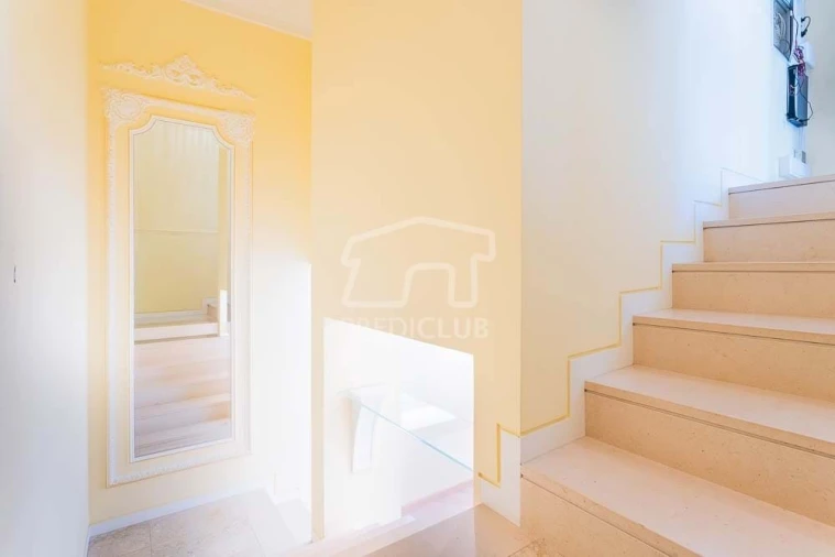 Moradia T5 para Venda em São Martinho Foto 57