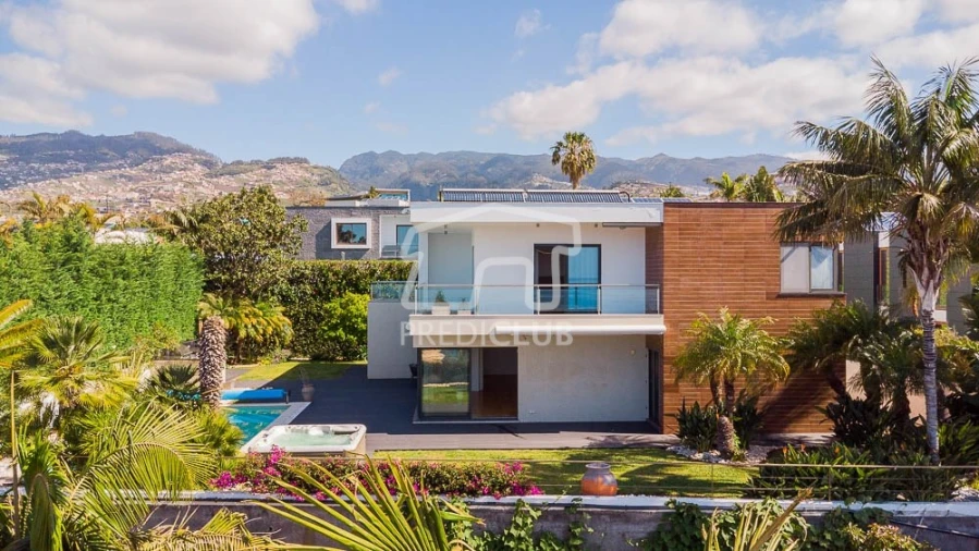 Moradia T5 para Venda em São Martinho Foto 9