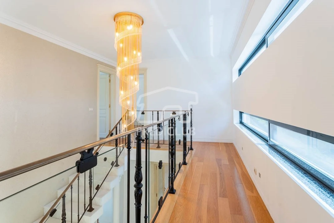 Moradia T5 para Venda em São Martinho Foto 35