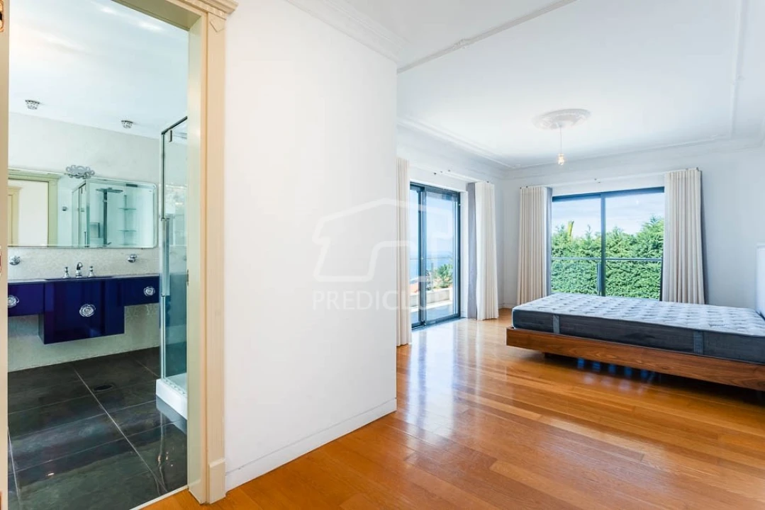 Moradia T5 para Venda em São Martinho Foto 36