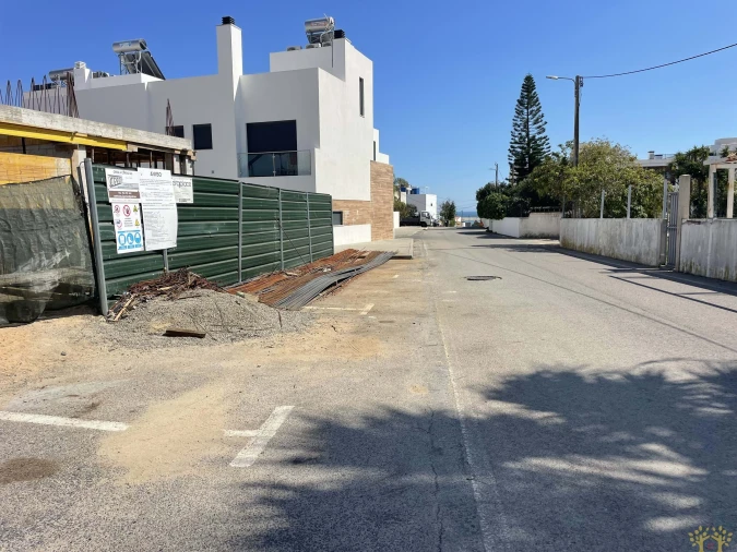 Moradia T3 para Venda em Olhão Foto 9