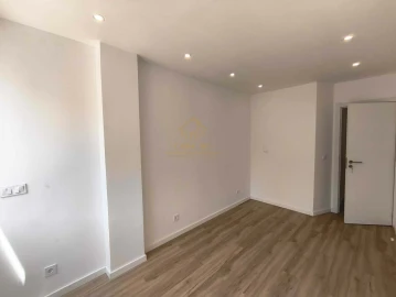 Apartamento T2 para Venda em Algueirão-Mem Martins