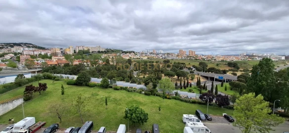 Apartamento T2 para Venda em Odivelas