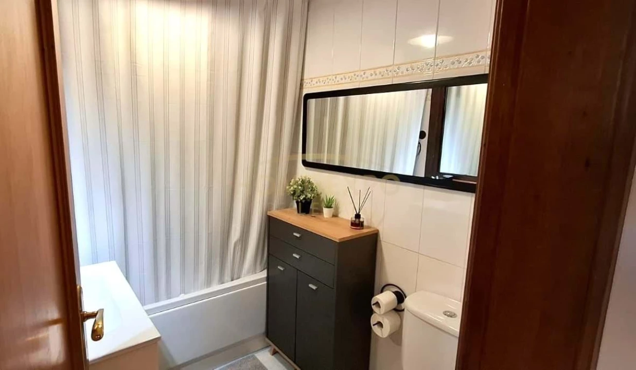 Apartamento T2 para Venda em Odivelas Foto 5