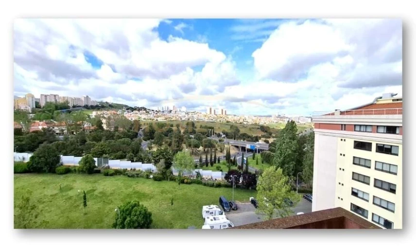 Apartamento T2 para Venda em Odivelas Foto 11