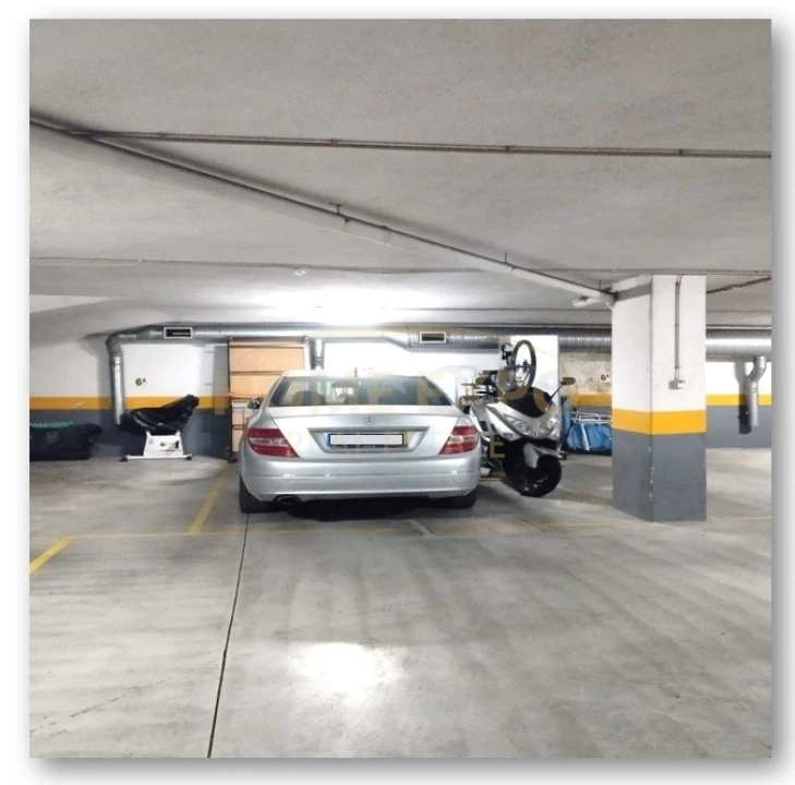 Apartamento T2 para Venda em Odivelas Foto 9