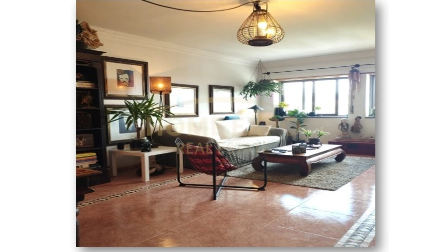 Apartamento T2 para Venda em Odivelas