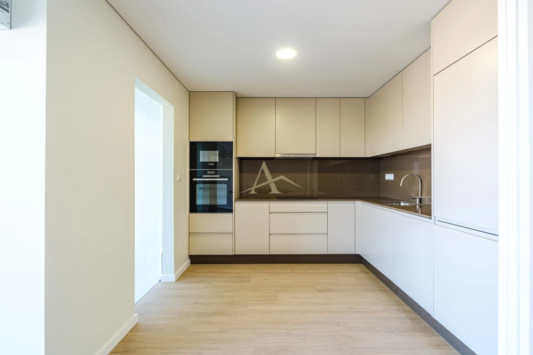 Apartamento T3 para Venda em Santa Marinha Foto 4
