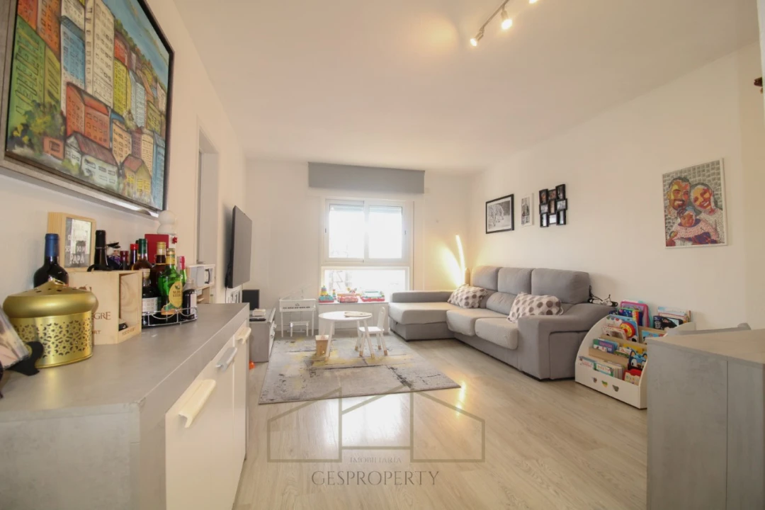 Apartamento T3 para Venda em Laranjeiro e Feijó Foto 1