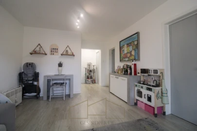 Apartamento T3 para Venda em Laranjeiro e Feijó