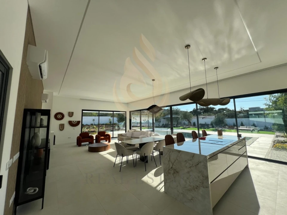 Moradia T4 para Venda em São Brás de Alportel Foto 5