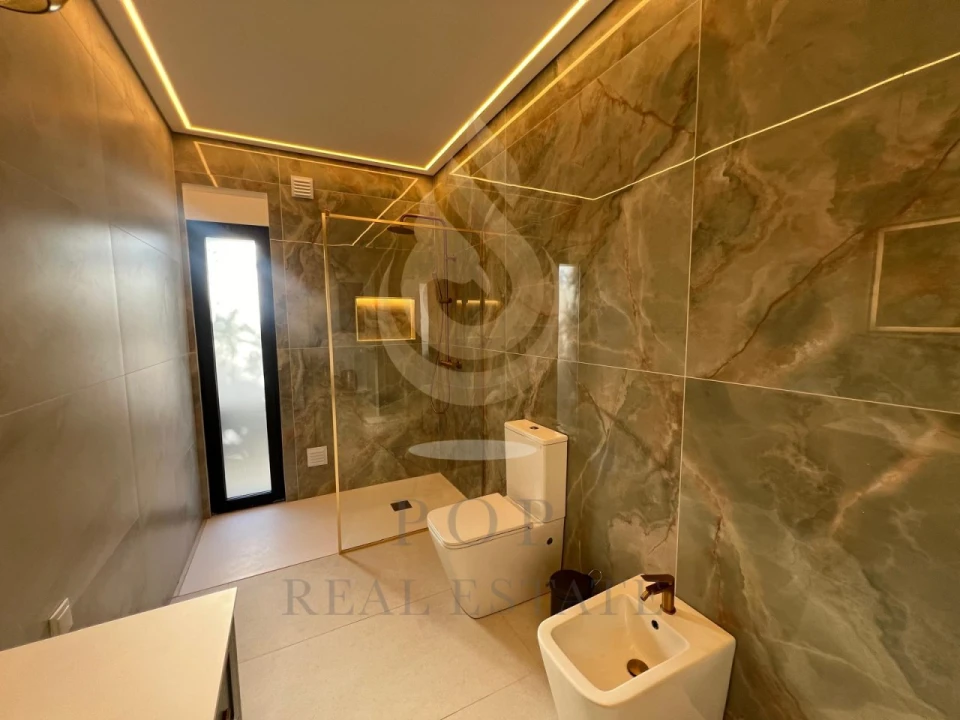 Moradia T4 para Venda em São Brás de Alportel Foto 12