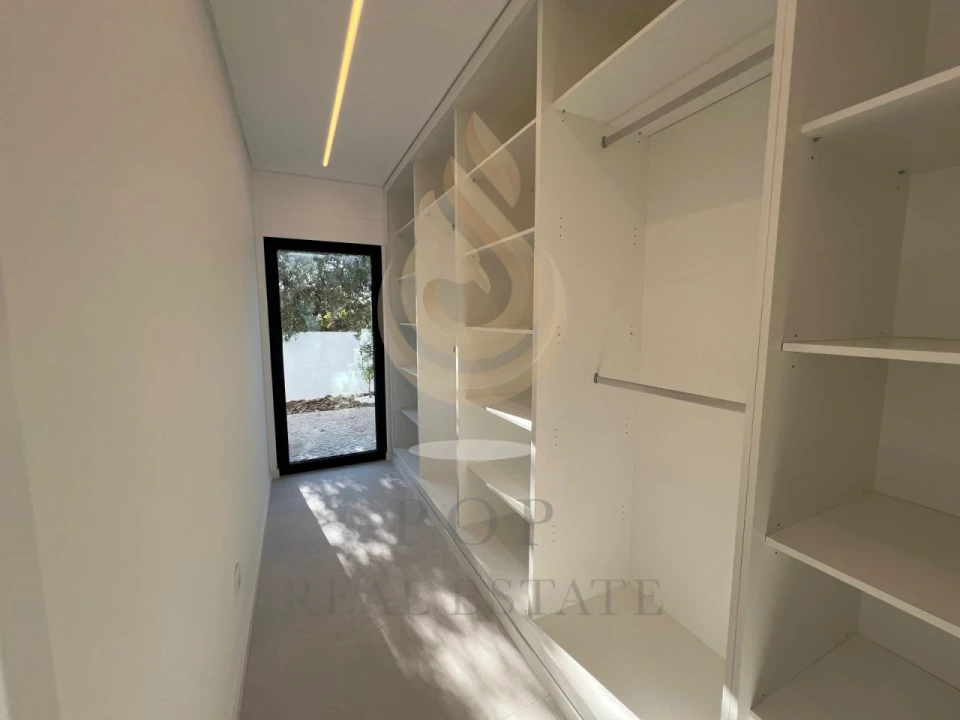 Moradia T4 para Venda em São Brás de Alportel Foto 16