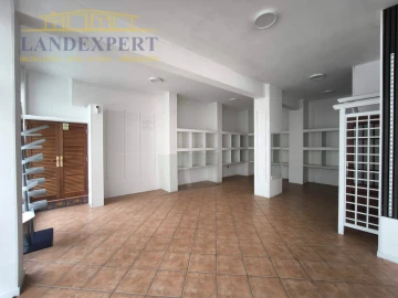 Loja para Arrendamento em Armação de Pera