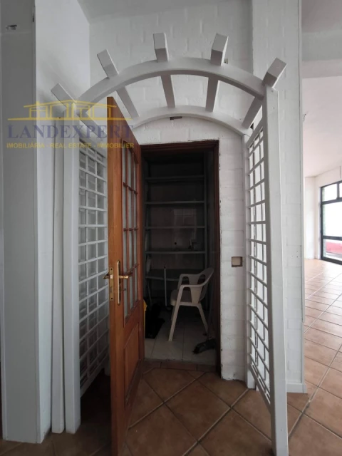 Loja para Arrendamento em Armação de Pera