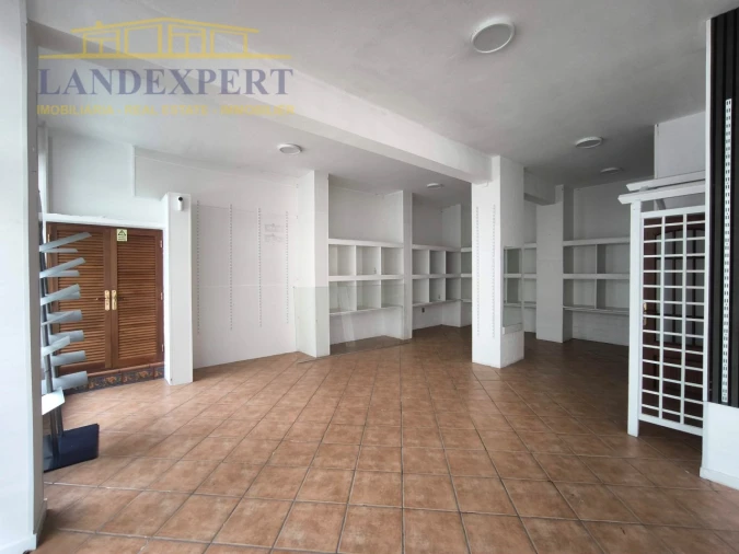 Loja para Arrendamento em Armação de Pera Foto 3