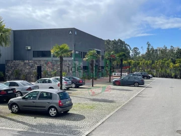 Escritório para Arrendamento em Fânzeres e São Pedro da Cova