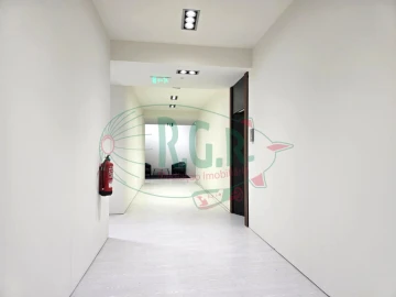 Escritório para Arrendamento em Fânzeres e São Pedro da Cova