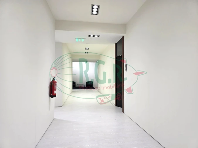 Escritório para Arrendamento em Fânzeres e São Pedro da Cova Foto 21