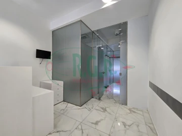 Negócio para Arrendamento em Gondomar (São Cosme), Valbom e Jovim