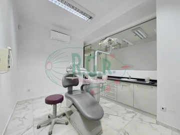 Negócio para Arrendamento em Gondomar (São Cosme), Valbom e Jovim