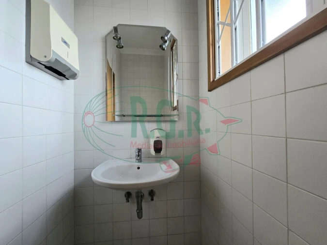 Negócio para Arrendamento em Gondomar (São Cosme), Valbom e Jovim Foto 28