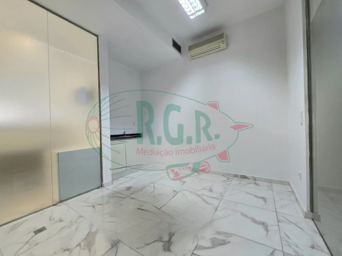 Negócio para Arrendamento em Gondomar (São Cosme), Valbom e Jovim Foto 20