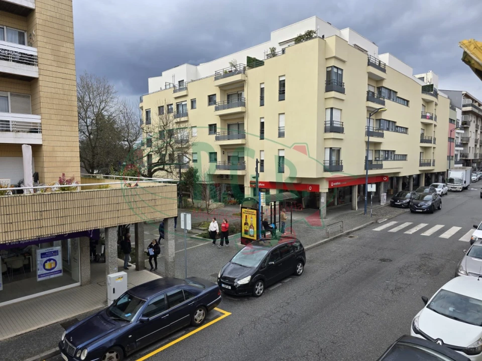 Moradia T5 para Venda em Gondomar (São Cosme), Valbom e Jovim Foto 1