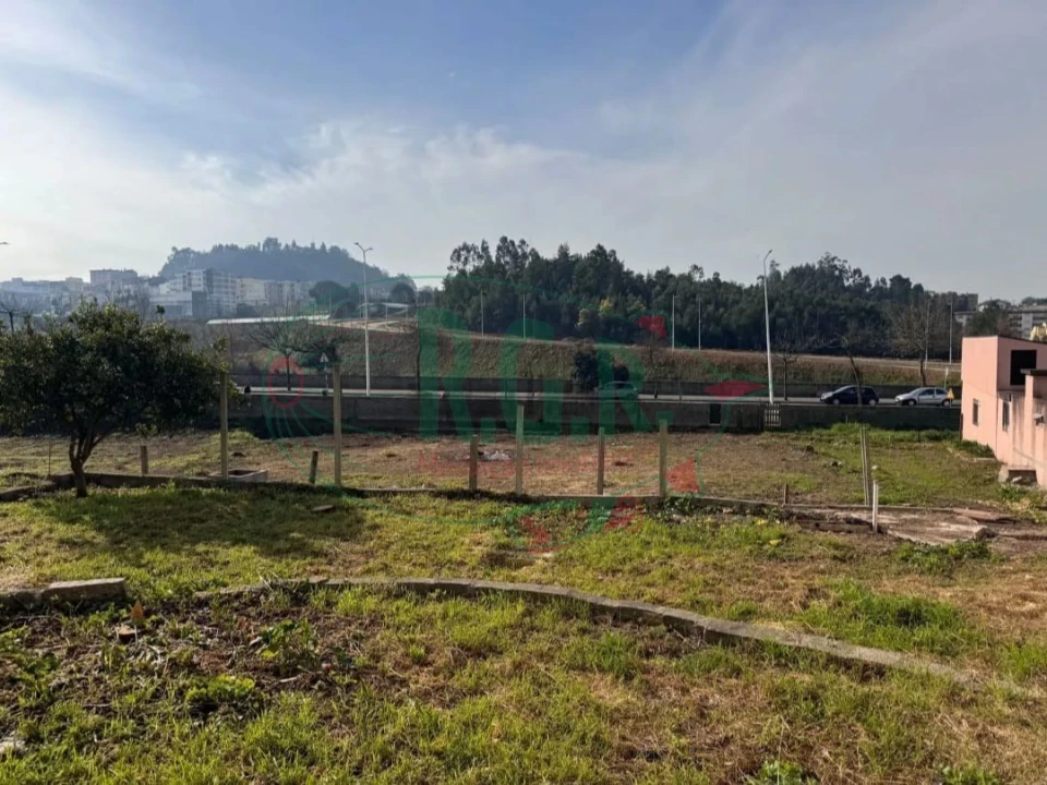 Terreno para Venda em Gondomar (São Cosme), Valbom e Jovim Foto 3