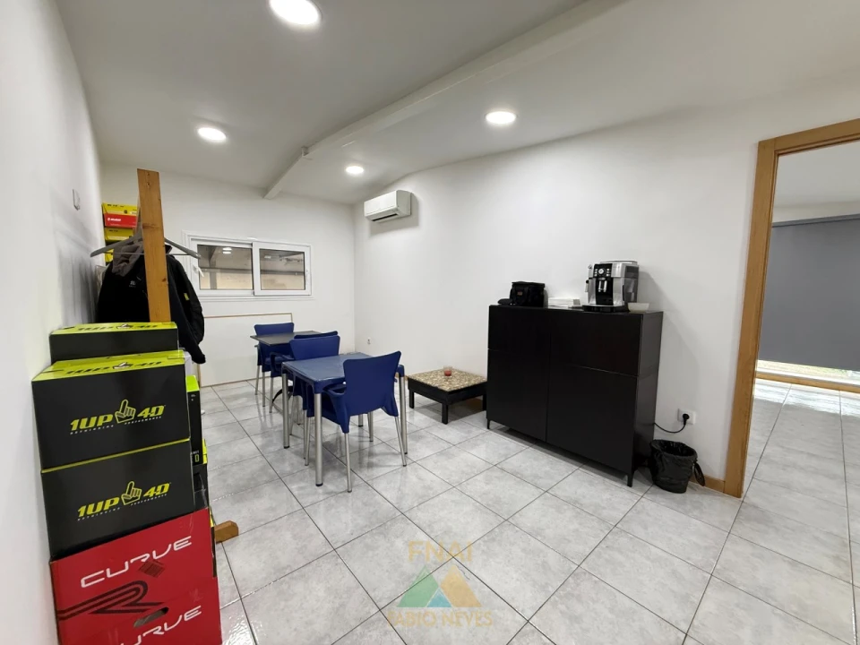 Armazém para Venda em Ponte da Barca, V.N. Muía, Paço Vedro Magalhães Foto 16