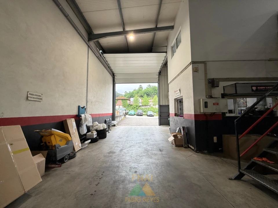 Armazém para Venda em Ponte da Barca, V.N. Muía, Paço Vedro Magalhães Foto 2