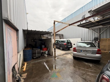 Armazém para Venda em Ponte da Barca, V.N. Muía, Paço Vedro Magalhães